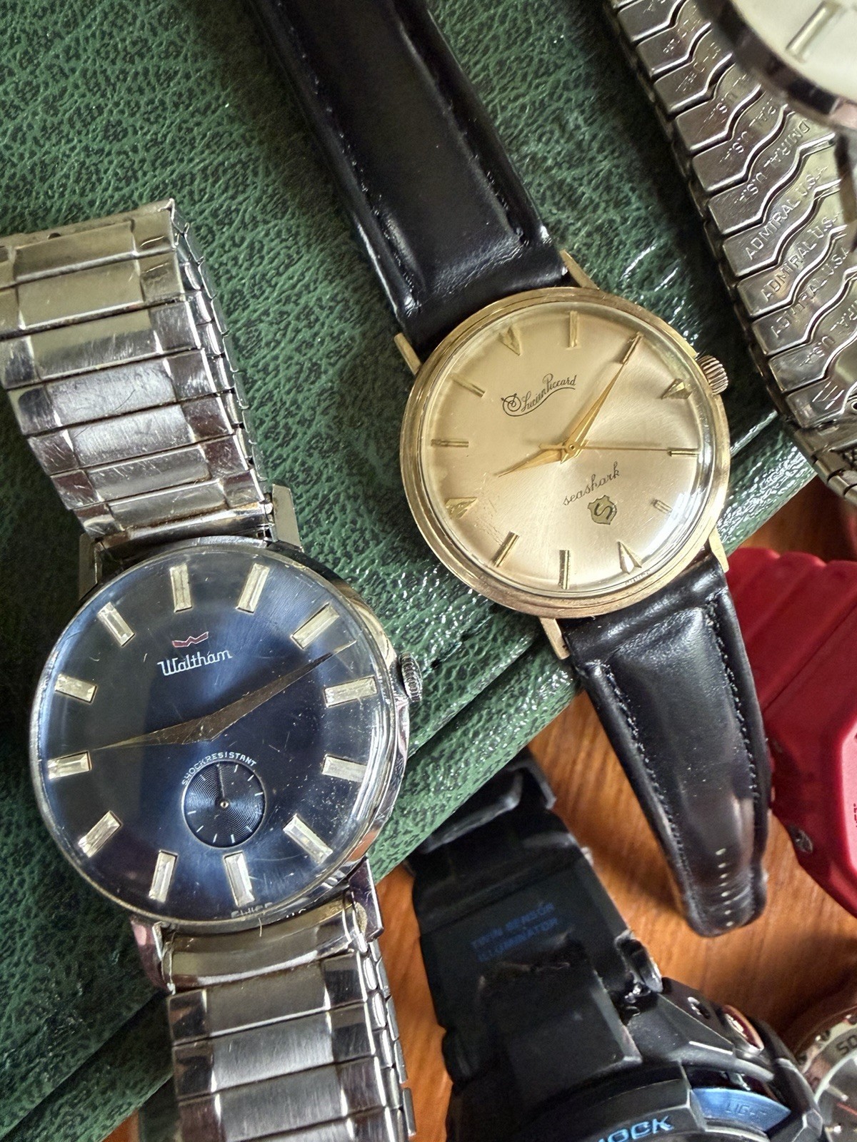 Watch Lot – Waltham, Lucien Piccard, Helbros, NOS Daytona Homage & More Untested