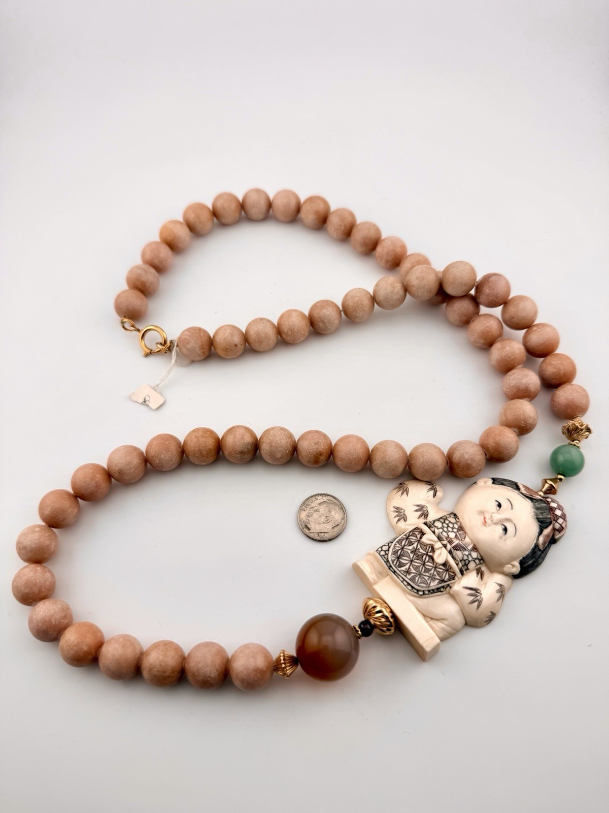 Vintage Necklace Pink Gemstone Flatback Carving Asian Figure 36” RO-DO NOS BL