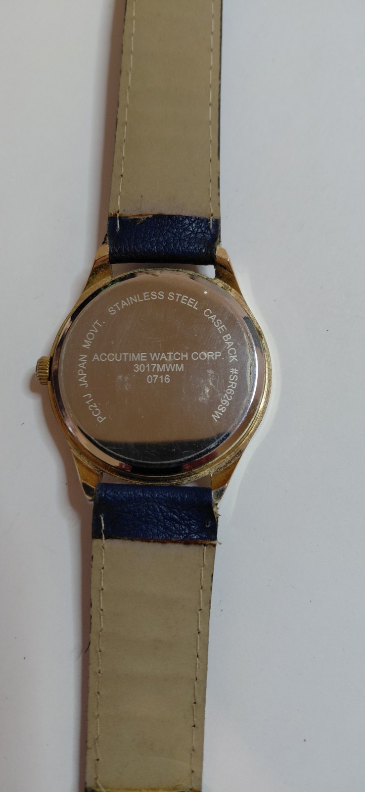 Accutime 3017MWM Quartz Analog Dress Watch Gold Tone Case Blue Leather 27mm