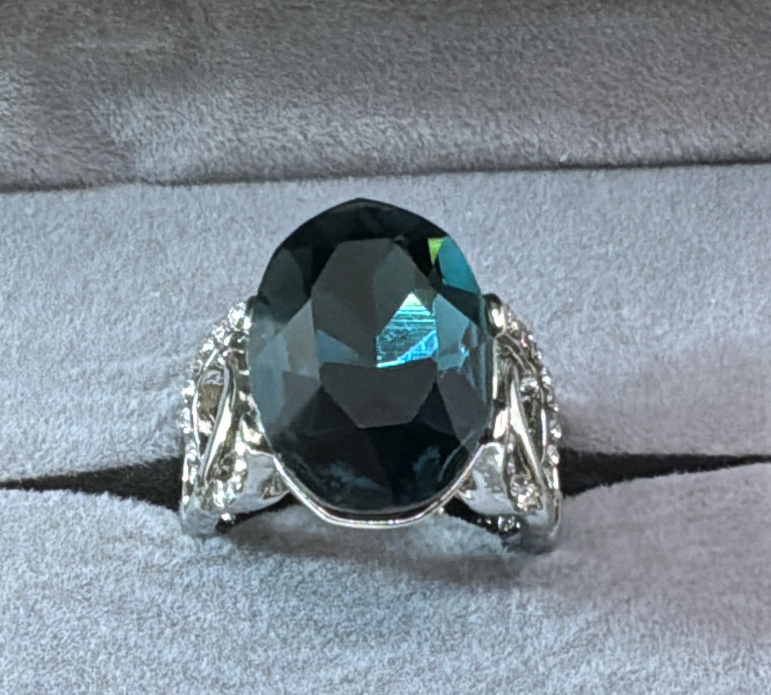 LONDON BLUE TOPAZ RING – 20X14mm Or 18.0ctw – White Accents – .925 SS !!!