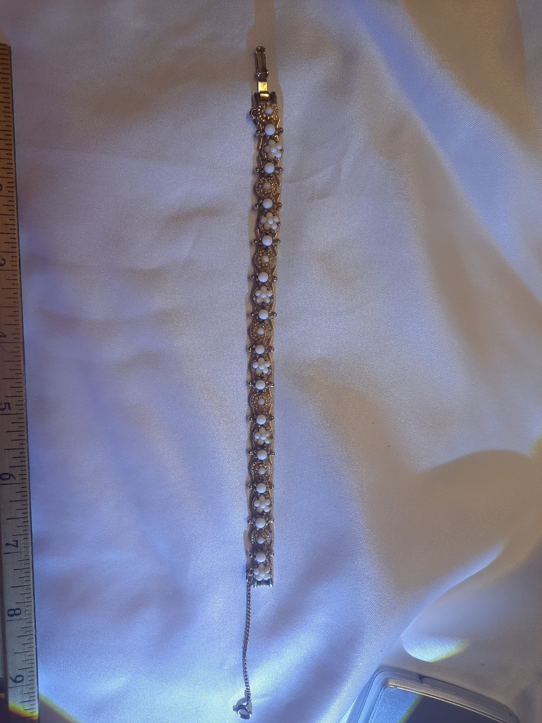 Vtg Goldtone Bracelet w/ White Stones 27 Grams 7 To 9.5 inches extender