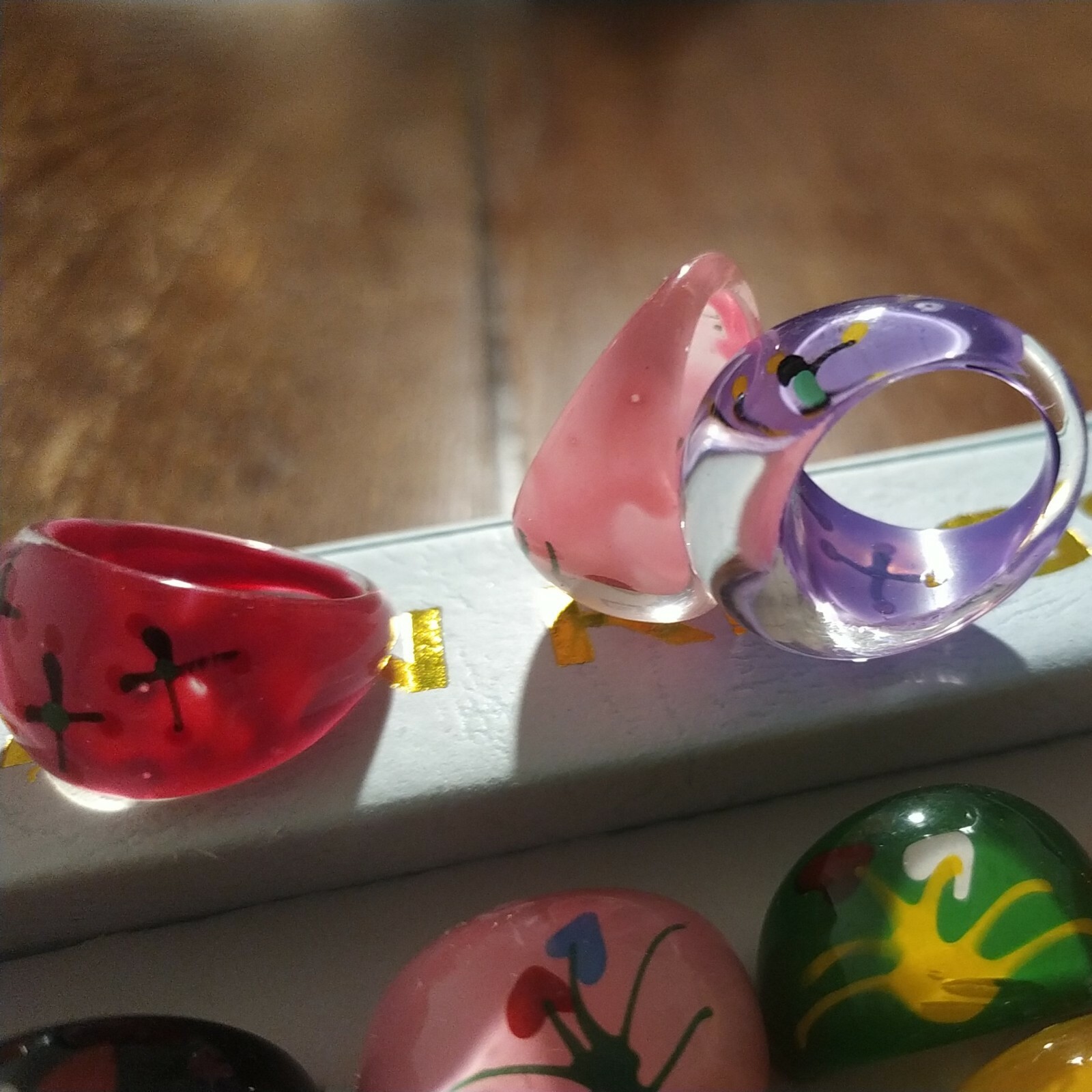 36 Resin Beach Rings – Super Colorful Pop Art – Various Mixed Sizes