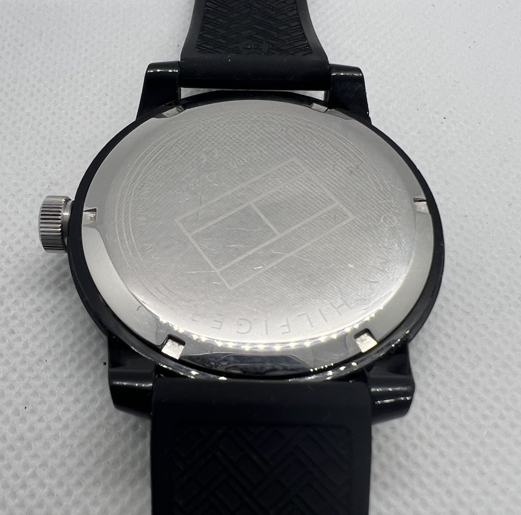 🌑🌑Luxury Unique Tommy Hilfiger Denim Fully Black Men’s Watch Day/Date🌑🌑