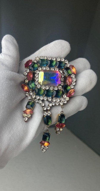 Vintage Bijoux MG Beautiful Czech Glass Rhinestone Brooch with Dangles