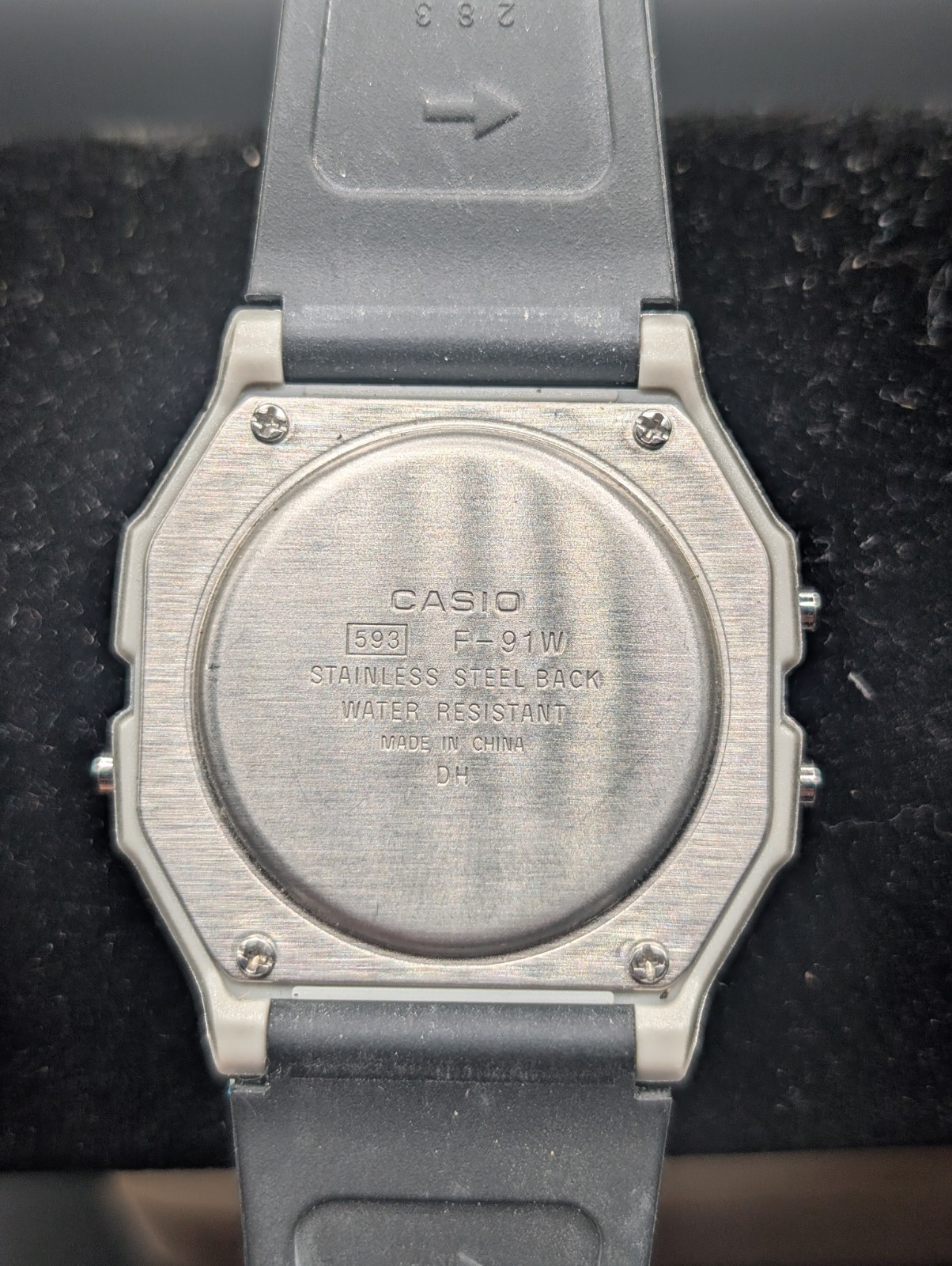 Casio F-91W Silver Black Strap Alarm Chronograph Working New Battery