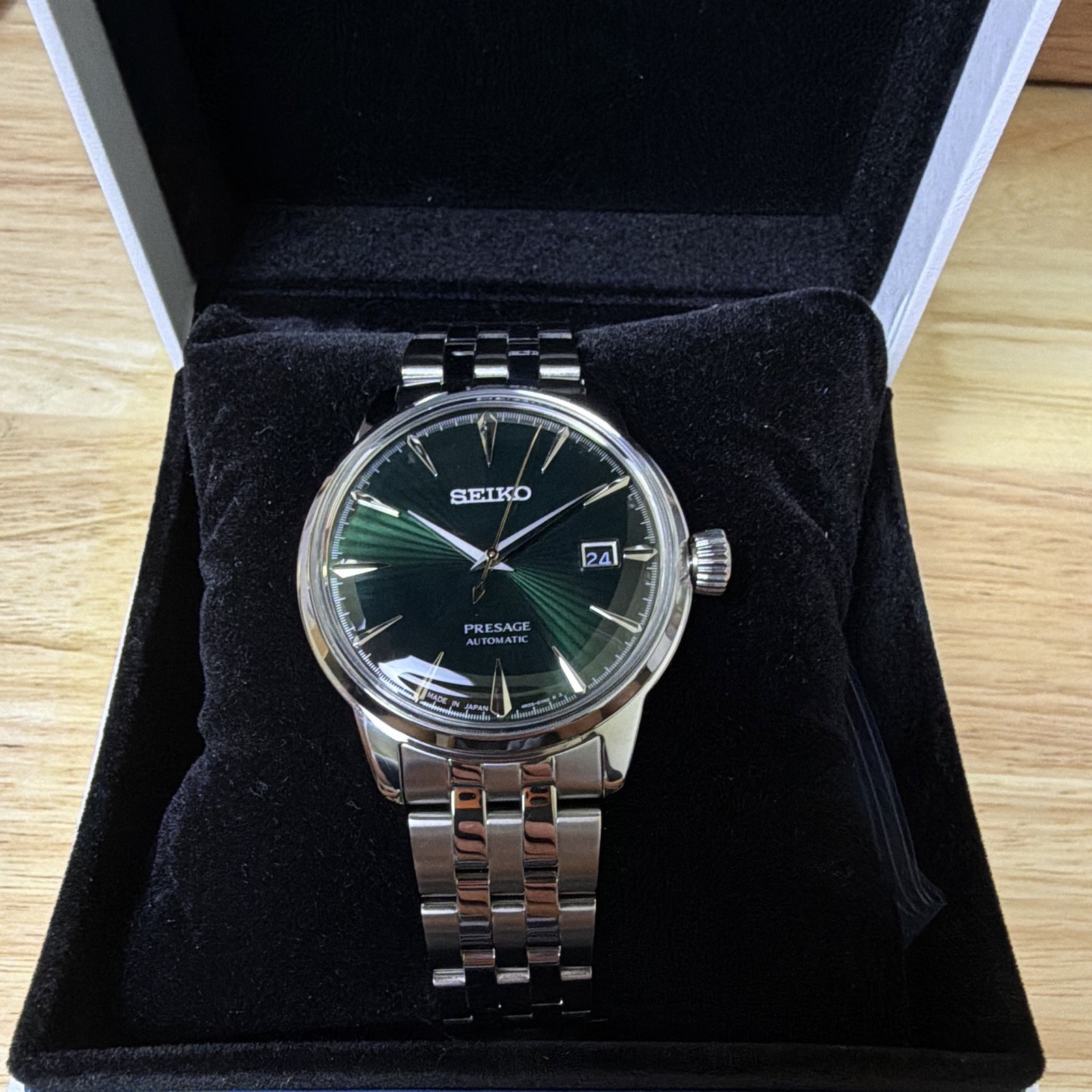 Seiko Presage Automatic Green Sunburst Dial 40mm Date Steel Bracelet w/ Box