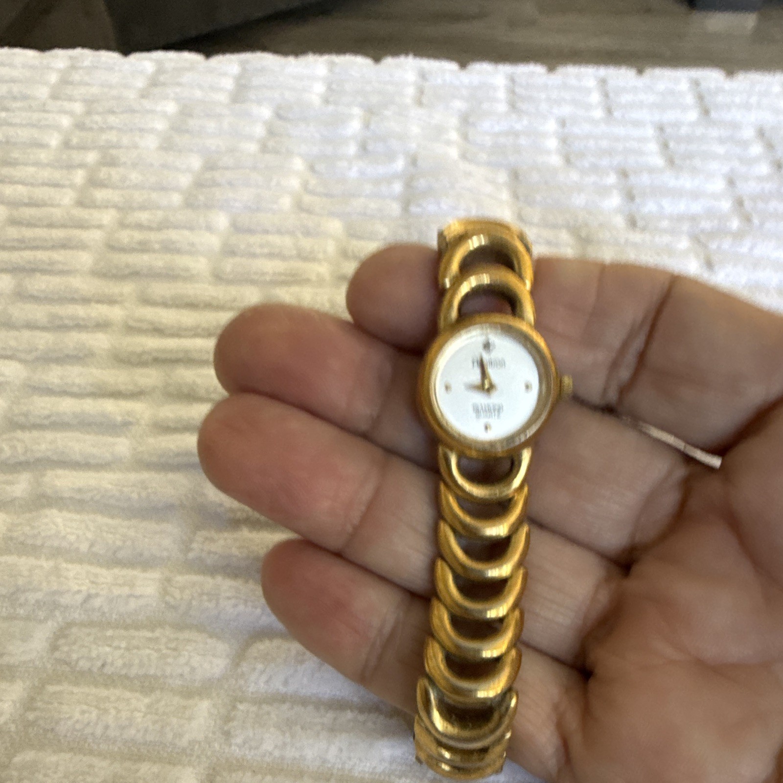 Armitron Diamond Quartz Women’s Dress Watch Gold-Tone Bracelet White Dial