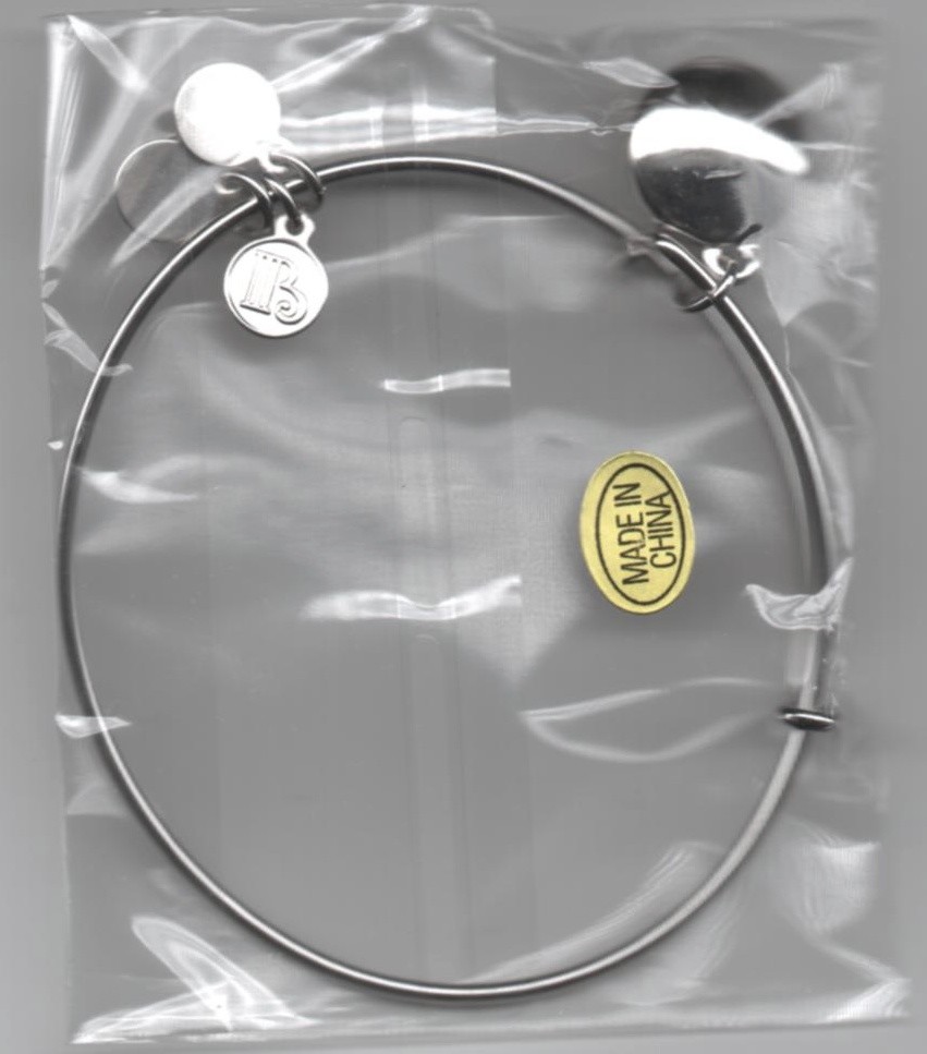Beautiful ladies bracelet and matching ring