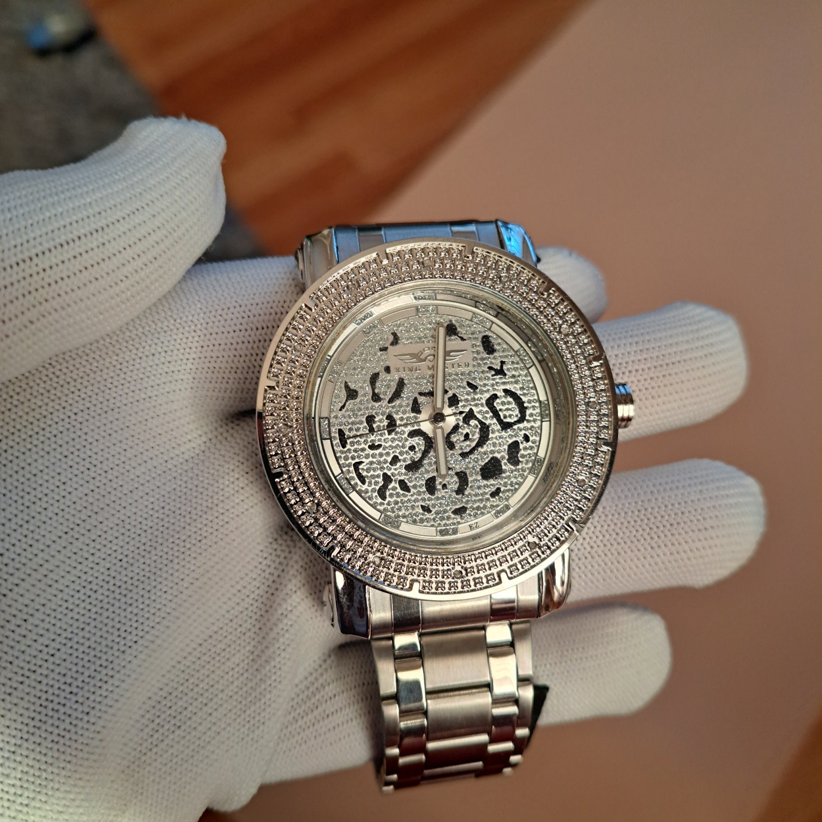 KING MASTER *NIB* Genuine Diamond Leopard Dial Watch with 3Interchangeable Bands