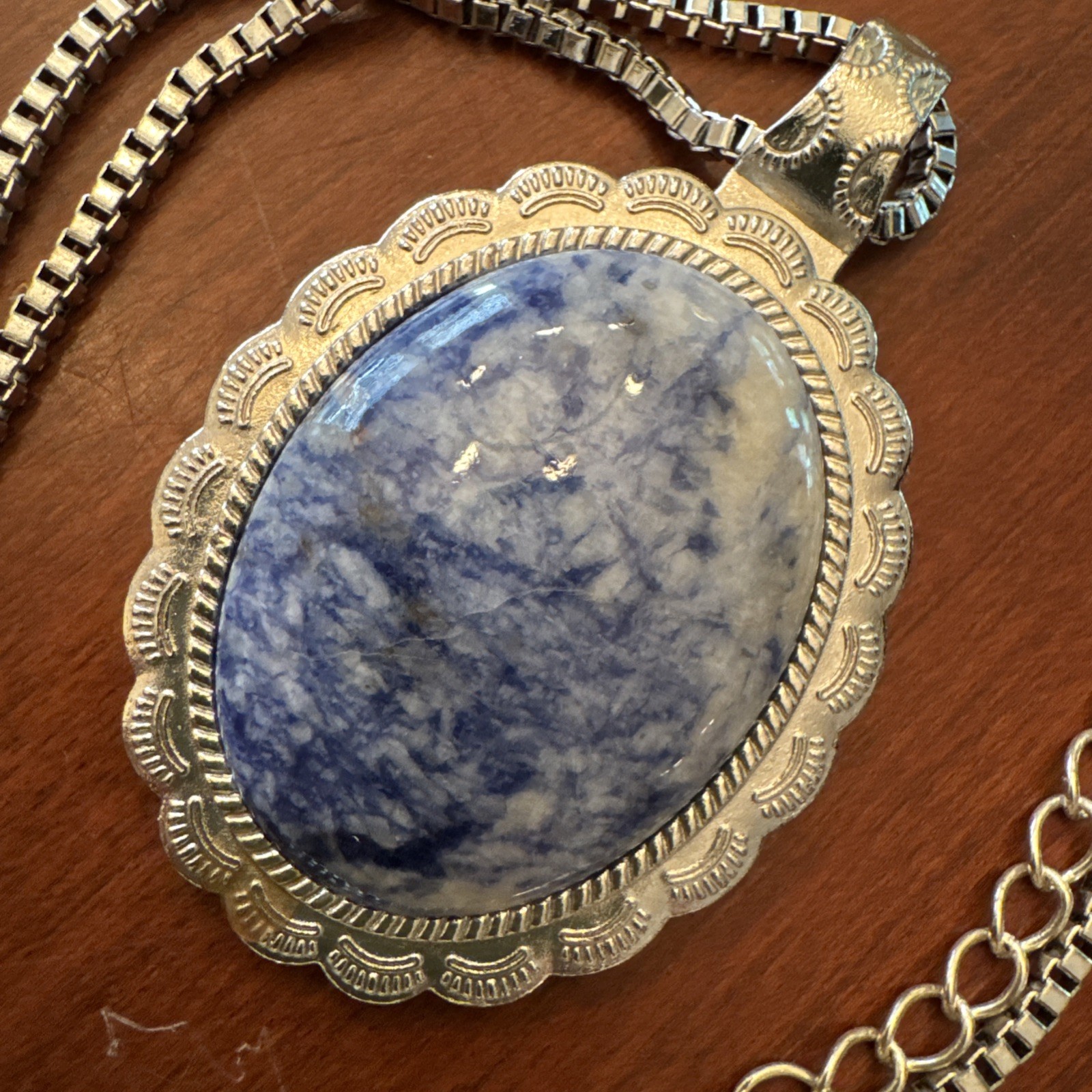 Silver Tone Blue White Sodalite Gemstone Oval Pendant Statement Necklace 905