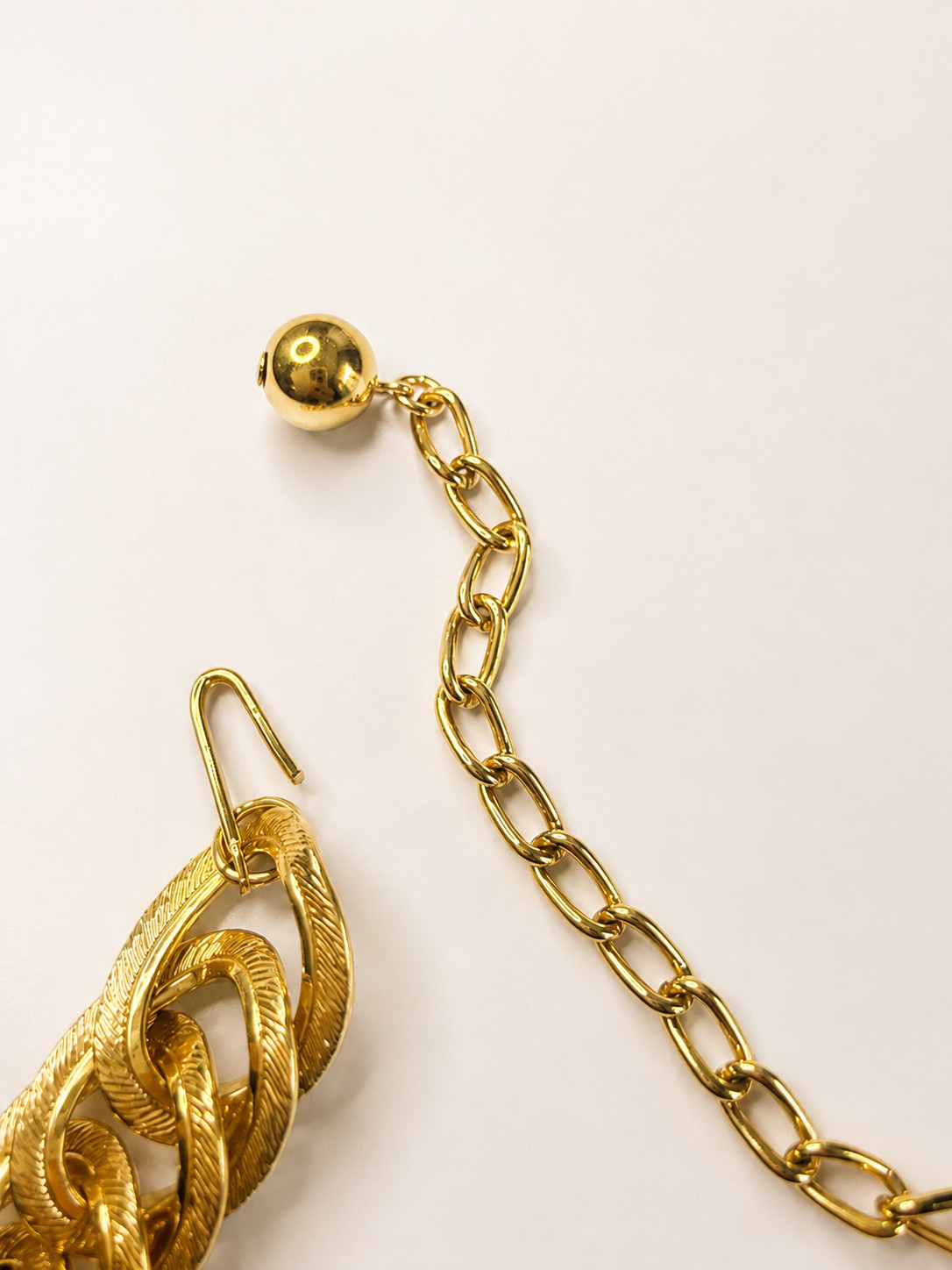 Vintage Gold Tone Chunky Chain Necklace Red Crystal Orb Pendant Statement