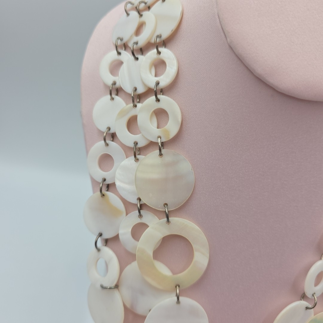 Coldwater Creek Mother Of Pearl Circles Statement Necklace Corded Approx 30″