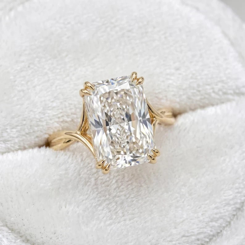 IGI 4CT Radiant Cut EF/VS1 Lab Grown Diamond Women Wedding Ring 14K Yellow Gold