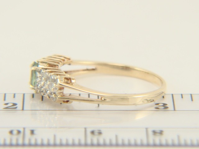 10K Yellow Gold Natural Chrysoberyl and Natural Diamond Ring Size 7.25