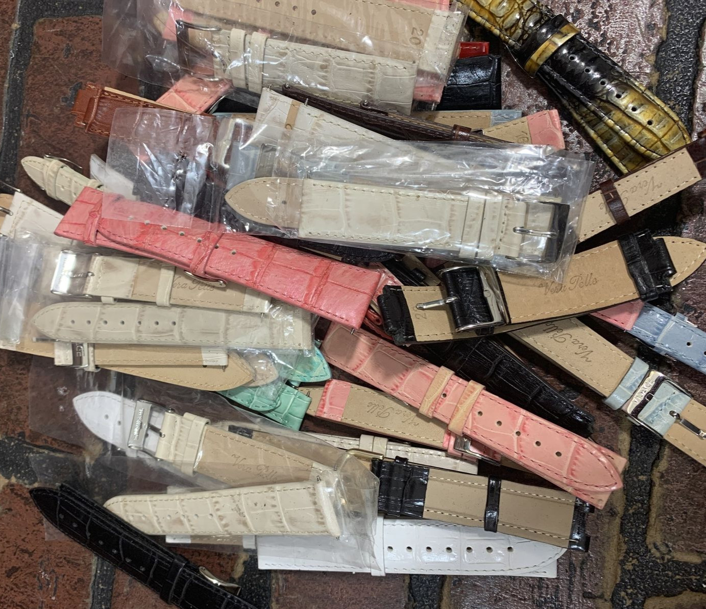 Vera Pelle Watch Wrist Band Strap New Lot of 43