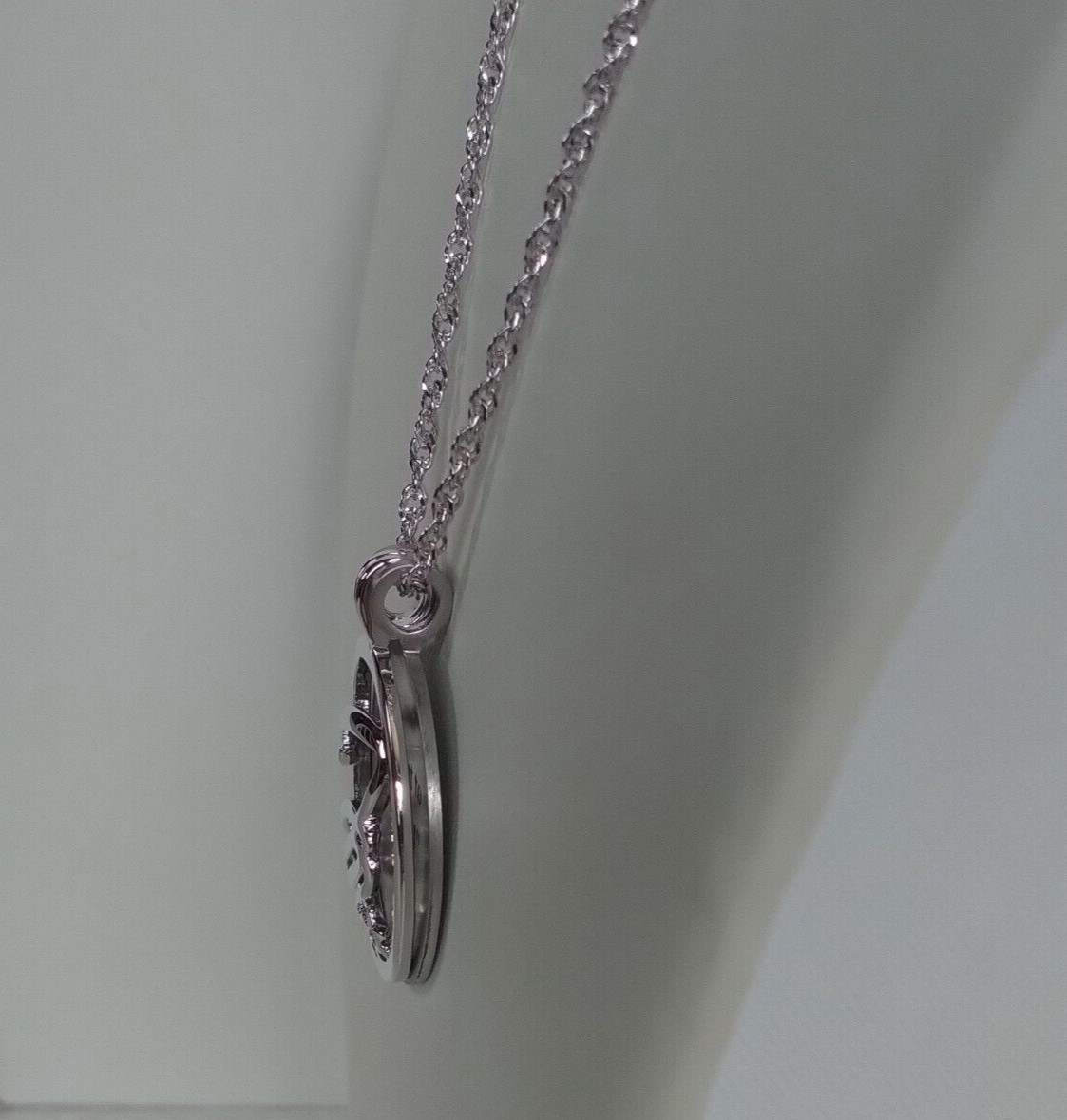 Marilyn Monroe “I Just Want to be Wonderful” Stainless Steel Pendant 18″