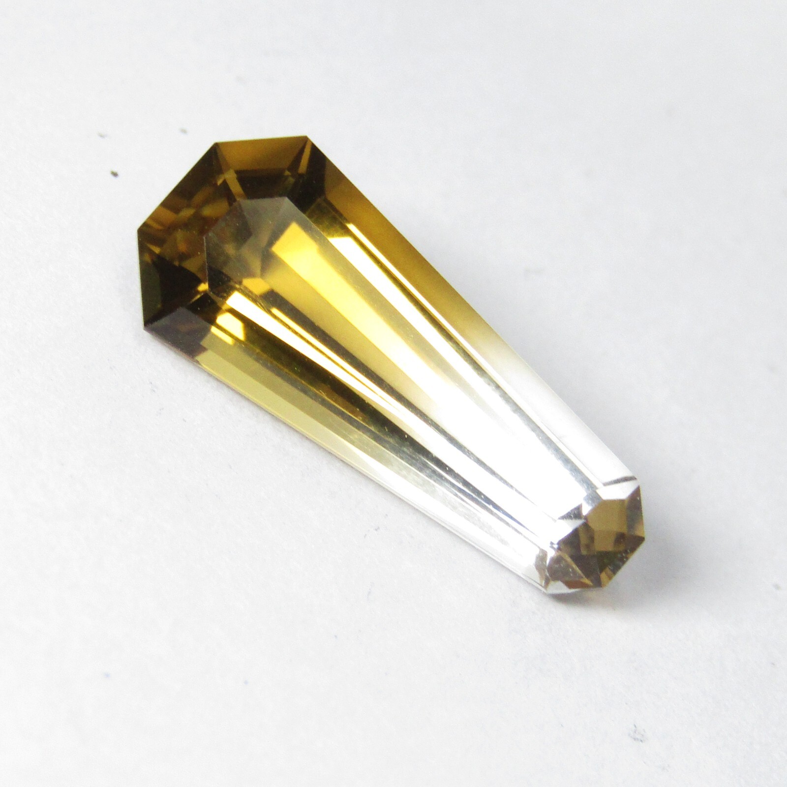6.45Cts Shimmering Natural Bi-Color Quartz Fancy Cut Brazil Gemstone Ref-VDO