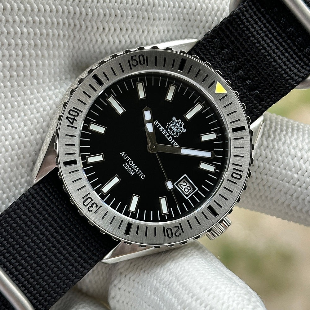 STEELDIVE SD1927 Mens 42mm 200M Automatic Dive Watch NH35 Sapphire Steel