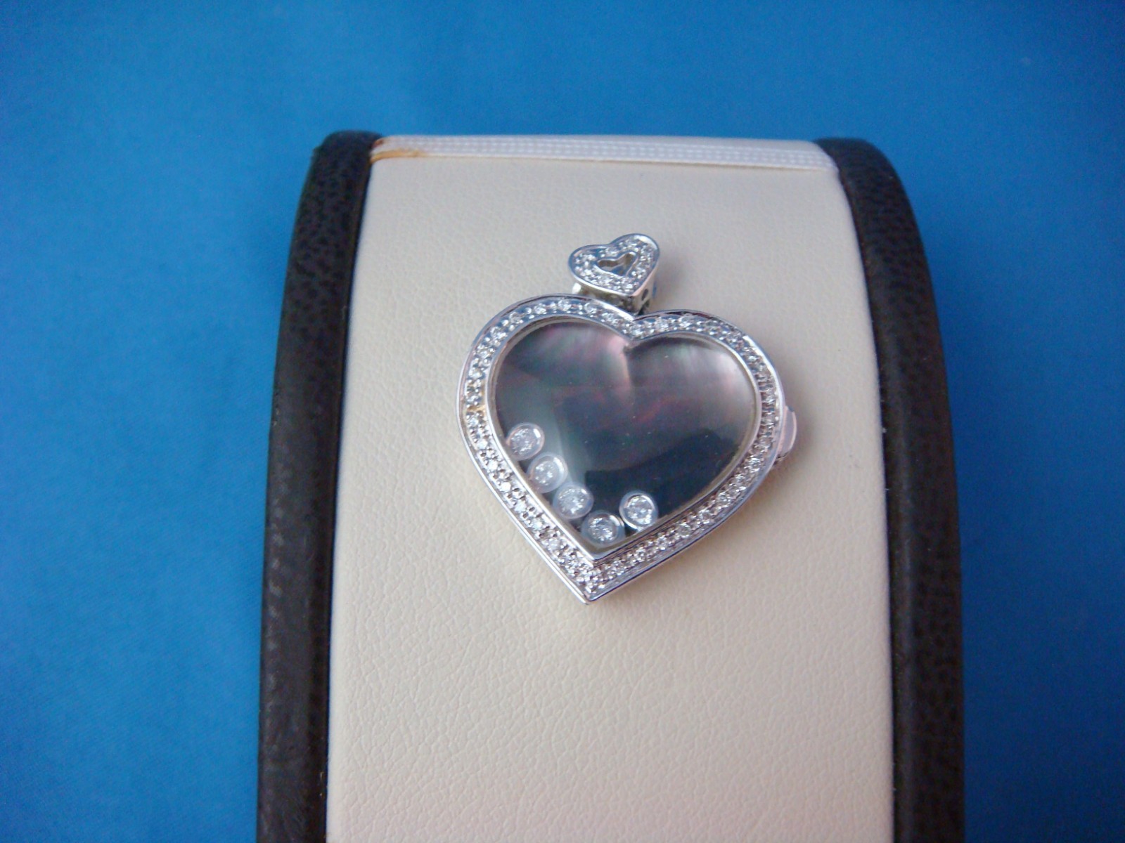 14 KT WHITE GOLD HEART SHAPE HAPPY DIAMONDS PENDANT-LOCKET 8.8 GRAMS