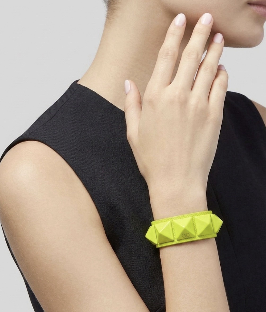 VALENTINO GARAVANI Rockstud Bracelet in Fluorescent Green Leather