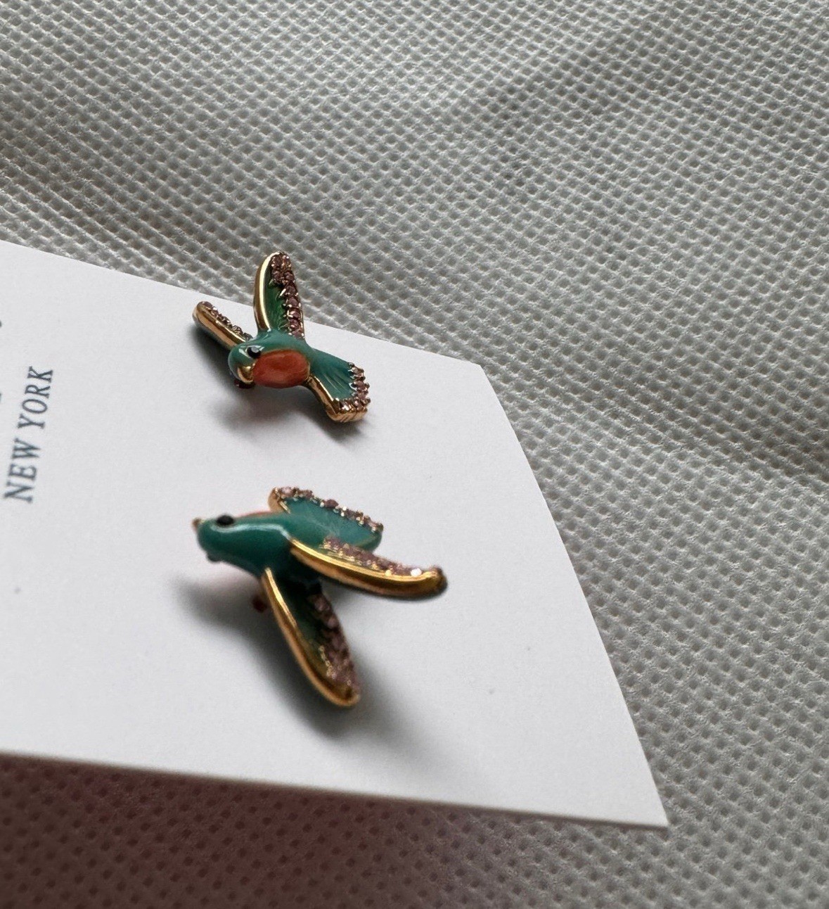 New Kate Spade Scenic Route Hummingbird Stud 12K Gold Plated & Enamel. So Pretty