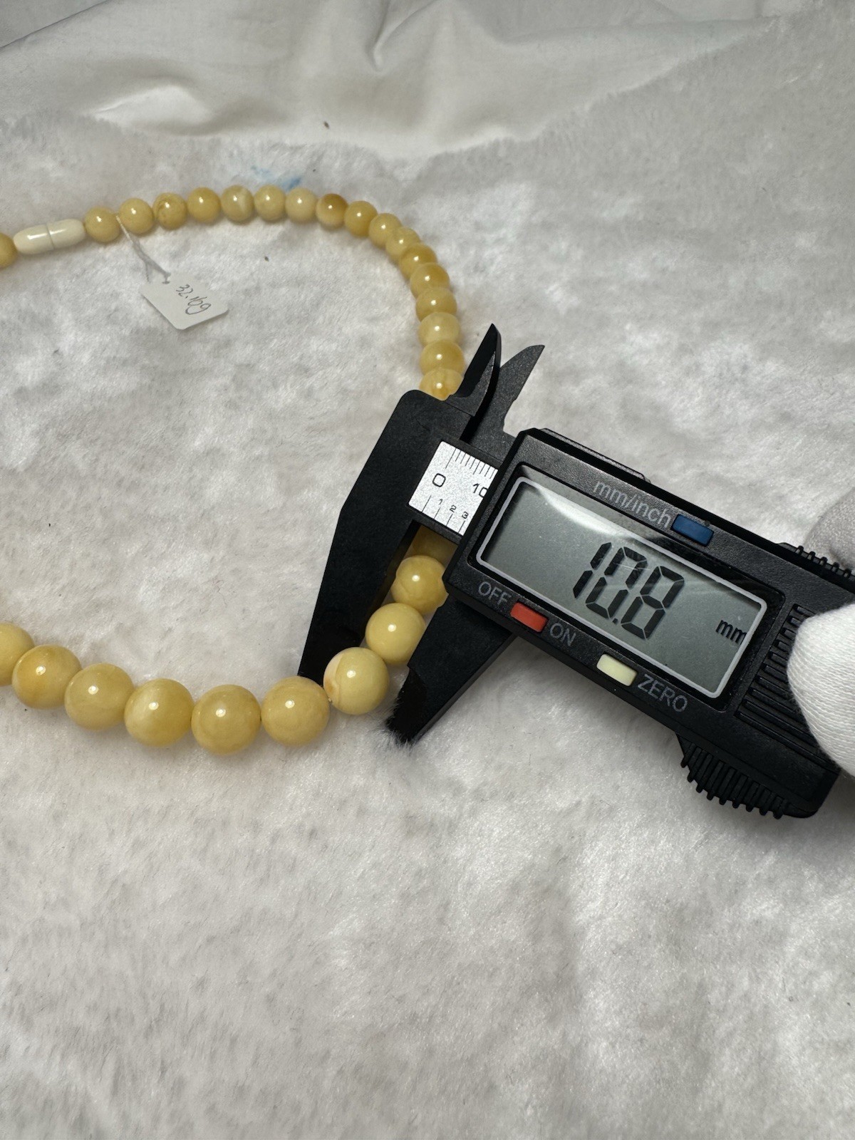 Genuine Baltic Amber Necklace-Polished Round Bead 10.1-10.9mm 53cm 32.16g