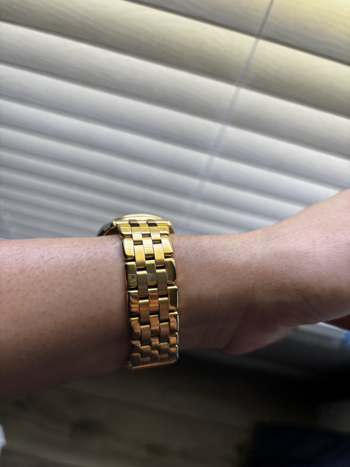 Citizen Eco-Drive Women’s Gold Tone Bracelet Watch White Dial Date Analog