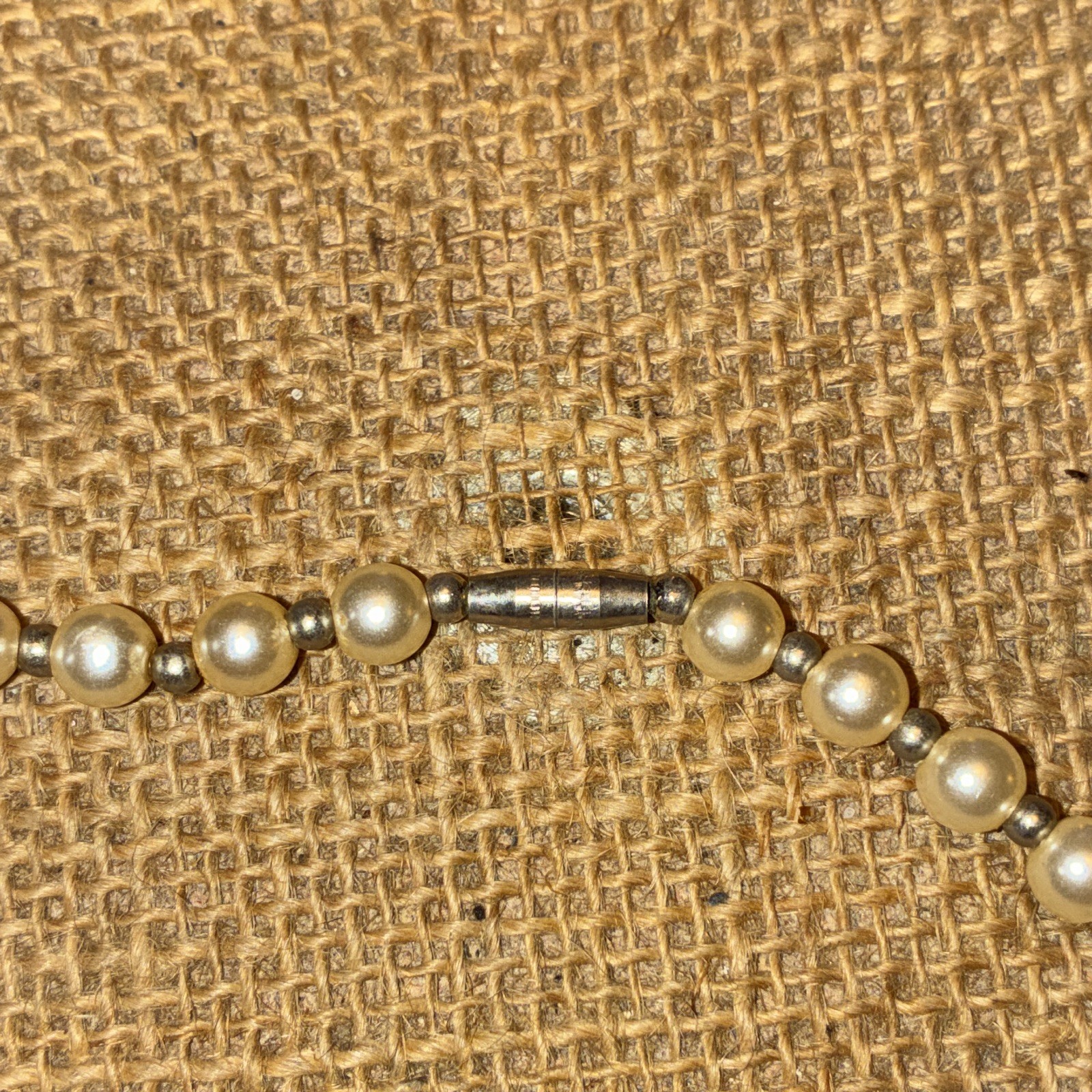 White Simulated Imitation Pearl Round Beaded Strand Necklace Barrel Clasp