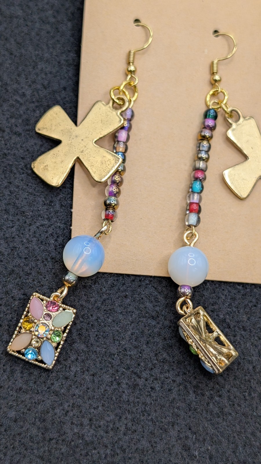 Women’s Flower Stylish Boho Mixed Beaded Drop Dangly Hook Earrings 🩷❤️💜💙💚🤍