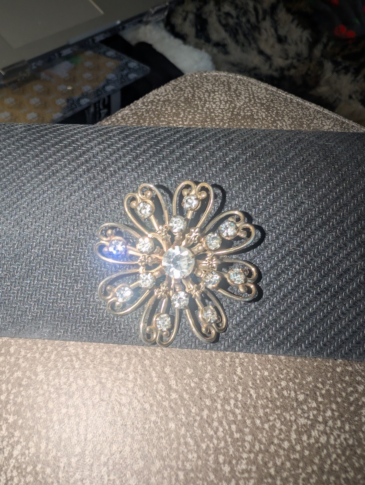 Vintage Gold Tone Brooch Open Work Floral/Snowflake Unsigned
