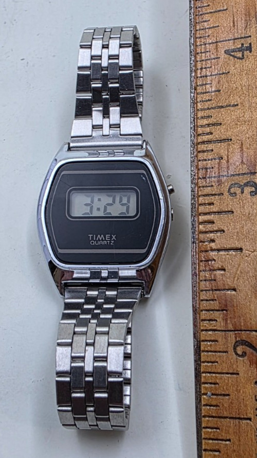Vintage 1976 Timex SSQ Digital LCD Watch K-Cell 346 Tested Working Runs Great