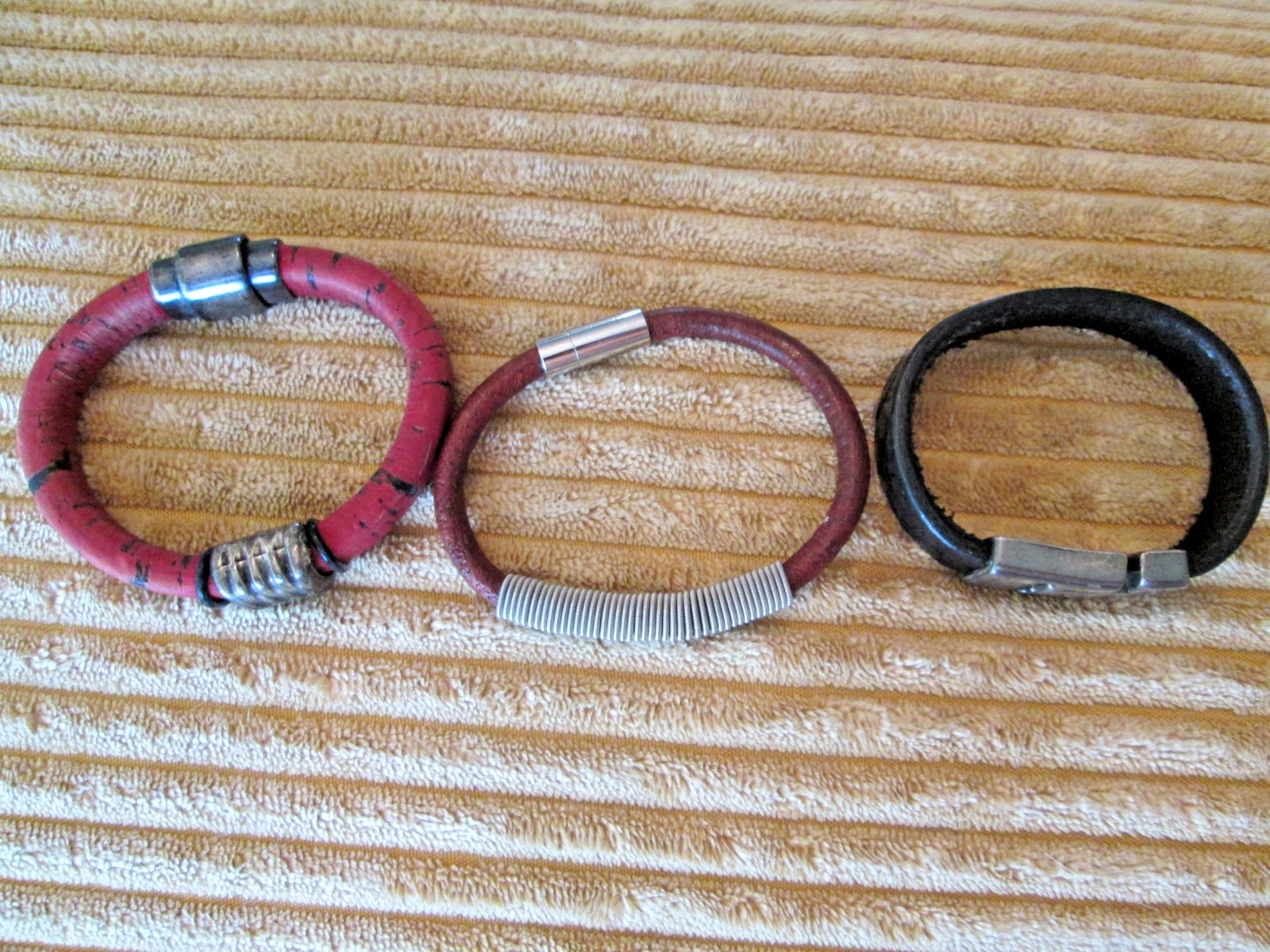 Lot of 3 Leather 2 x Brown 1 x Black With Silver Trim Magnetic Close Bracelets