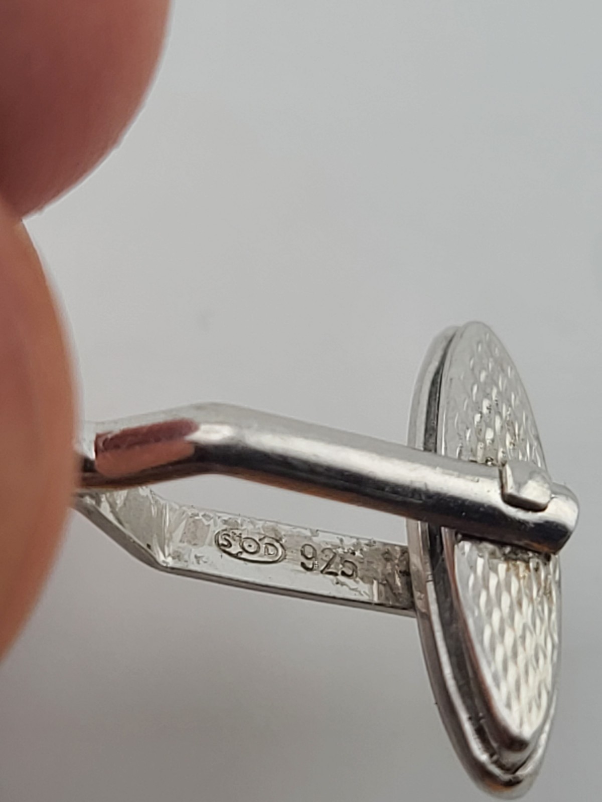 Vintage 1980’s Alfred Dunhill Sterling Silver Seashell Round Cufflinks England.