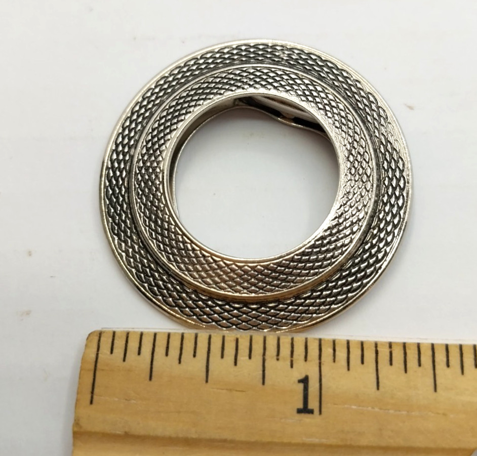 Vtg Lieba USA Multi-Use Double Circle Scarf Clip Textured Silver Tone 1.5″ Dia.