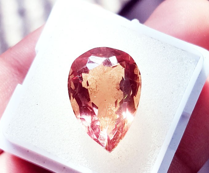 Color Changing Zultanite 11.55 Ct Certified Loose Gemstone With Free Gift