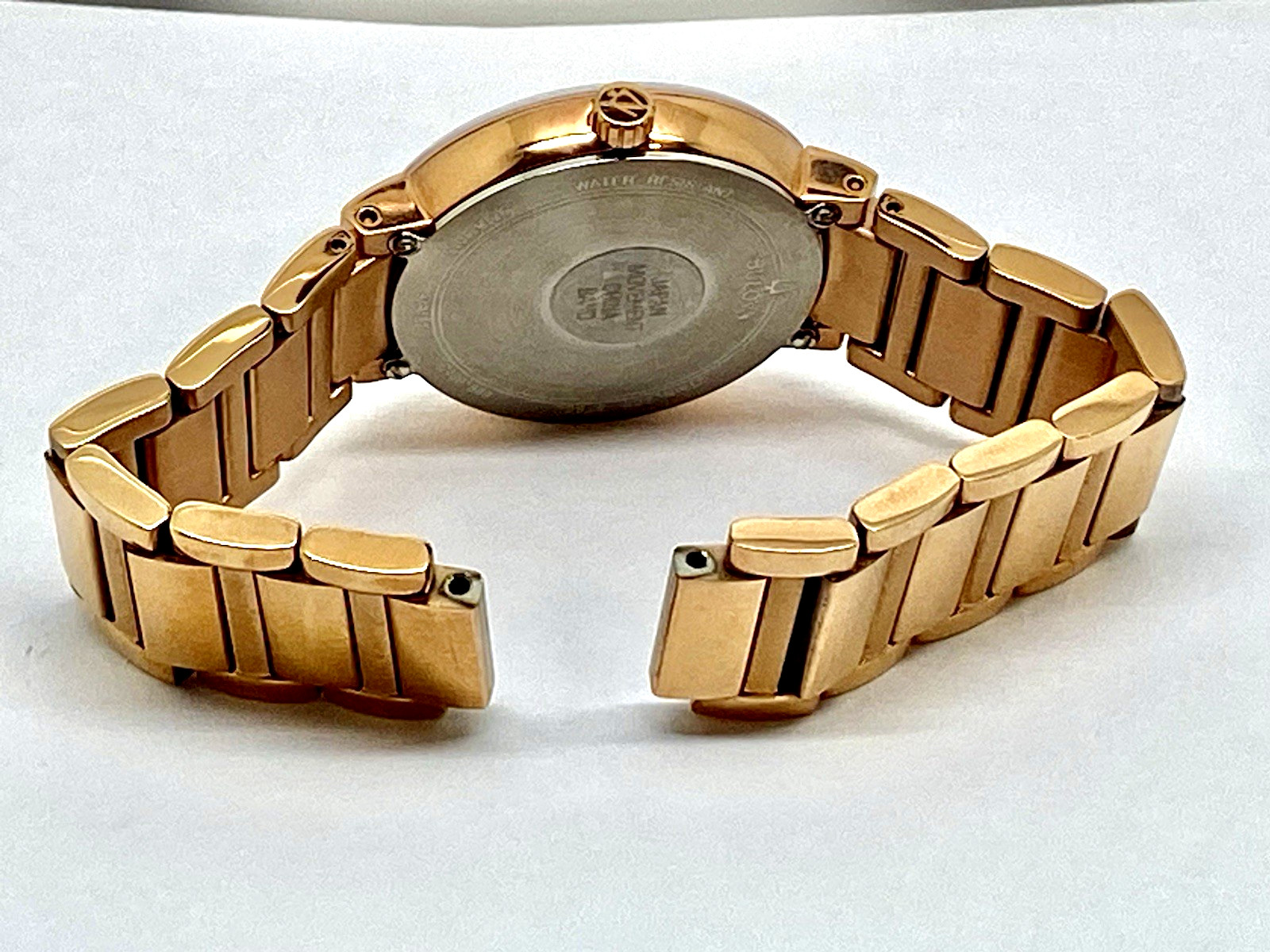 Bulova Women’s Watch 97P132 Diamond Quartz Broken Band Chipped FOR PARTS