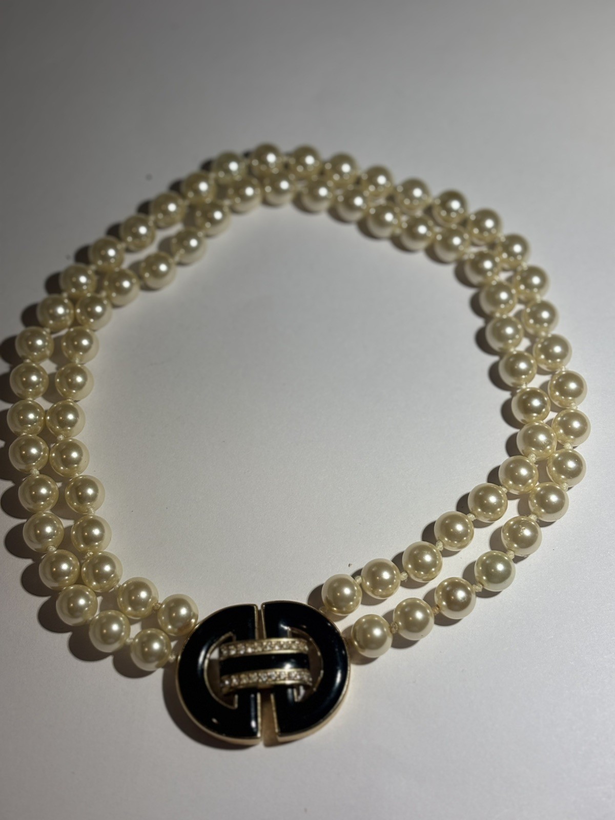 SWAROVSKI VINTAGE FAUX PEARL CHOKER ART DECO PENDANT “D” CLASP