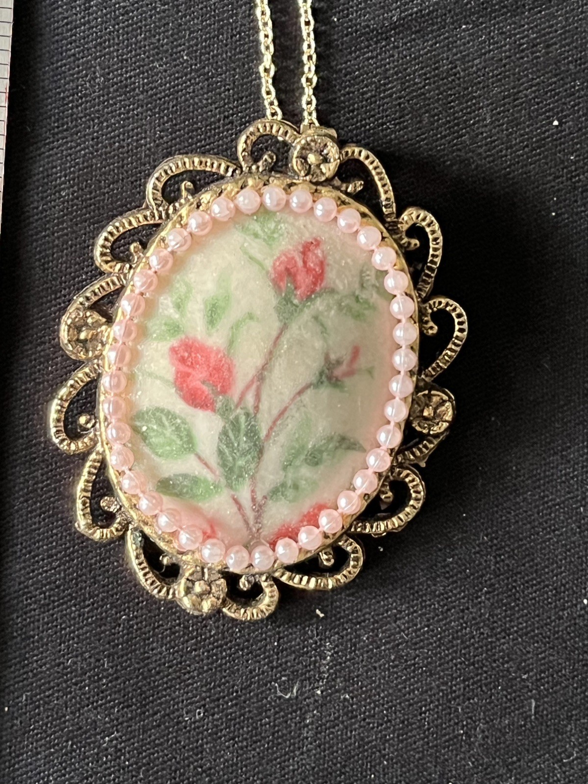 Rare Vintage Hand-Painted Sugared Eggshell Floral Brooch / Pendant 1960s