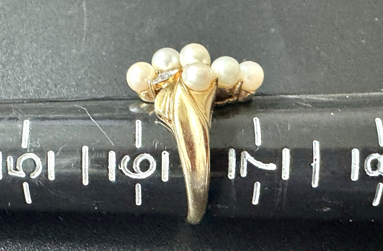 10K Yellow Gold Stamped, Hallmarked, Seed Pearls/Diamonds, 3.4 grams, Women’s Cl