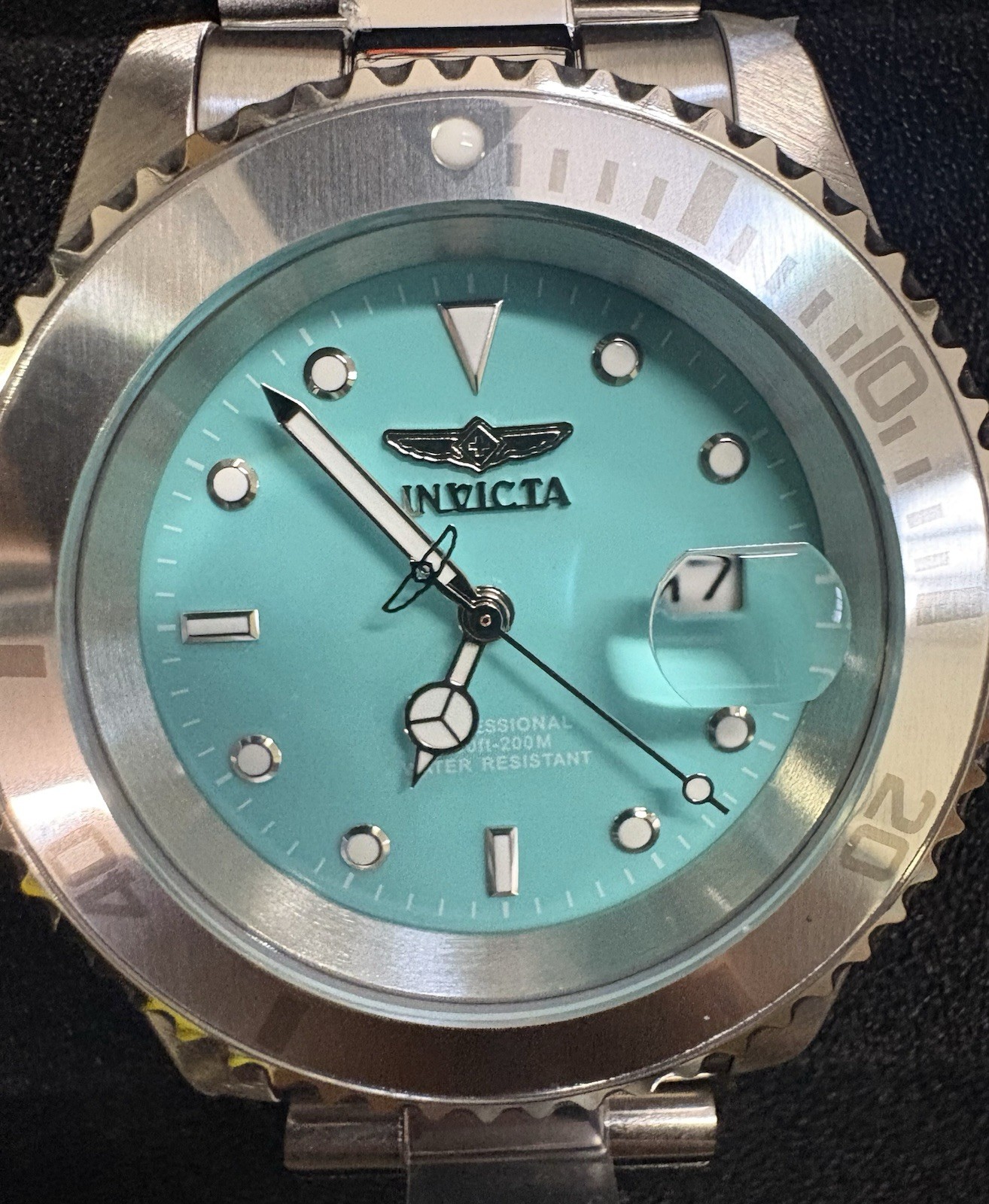 Invicta Men’s Pro Diver Quartz 40mm Blue Dial Date Steel Bracelet 200m