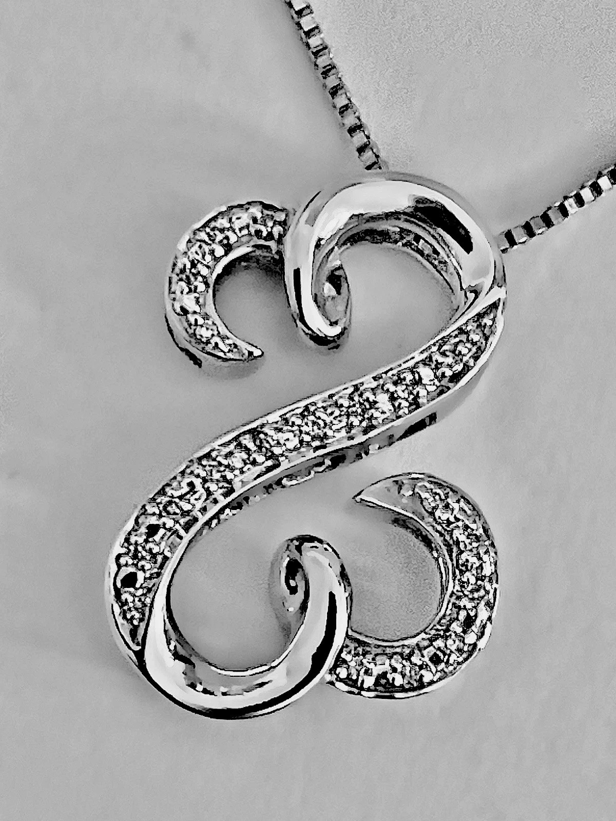 Jane Seymour Open Hearts White Diamond Curlique 925 S. Silver Necklace~MRP $229