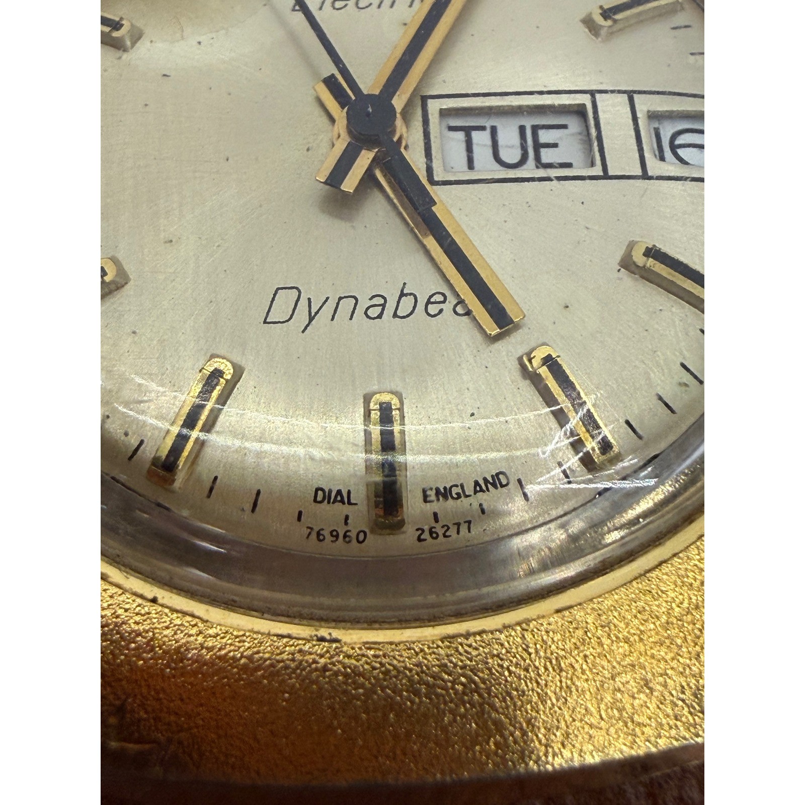 Vintage Timex Electric Dynabeat Gold Tone Day Date Watch 76960 26277 Mens Brown