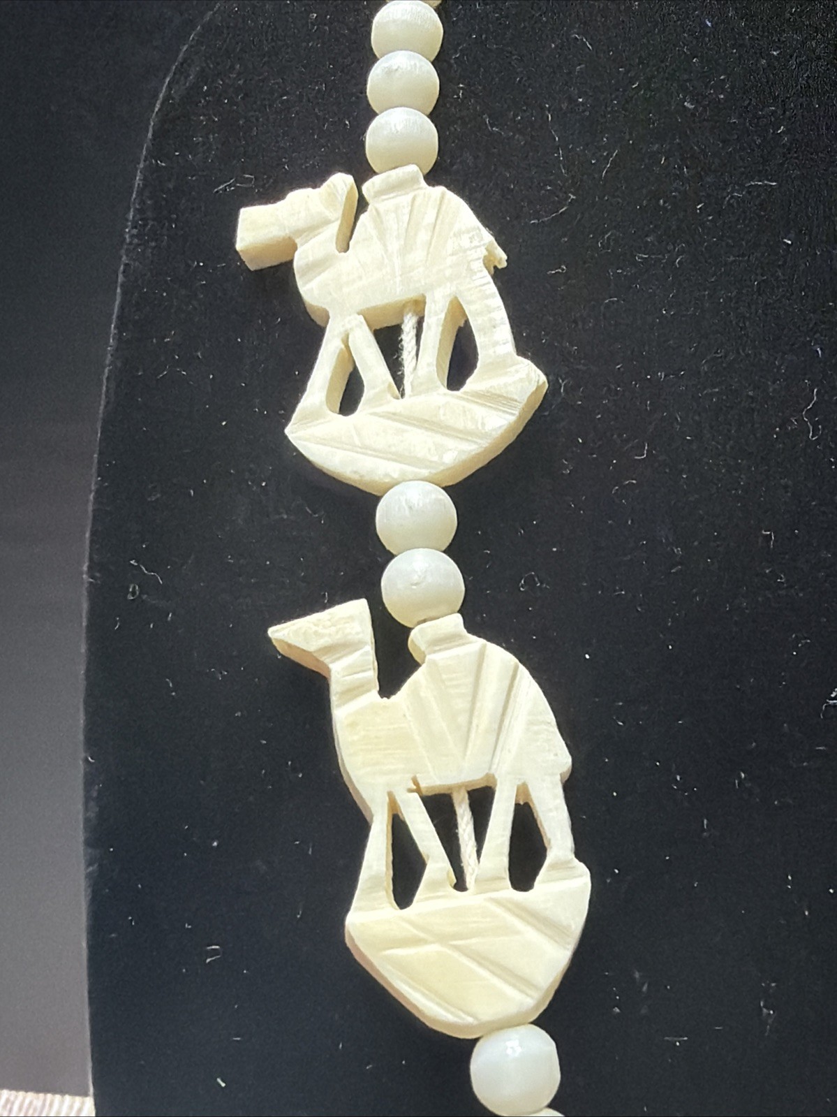 Estate Jewelry Hand Carved Camels With Camel Pendant(E)