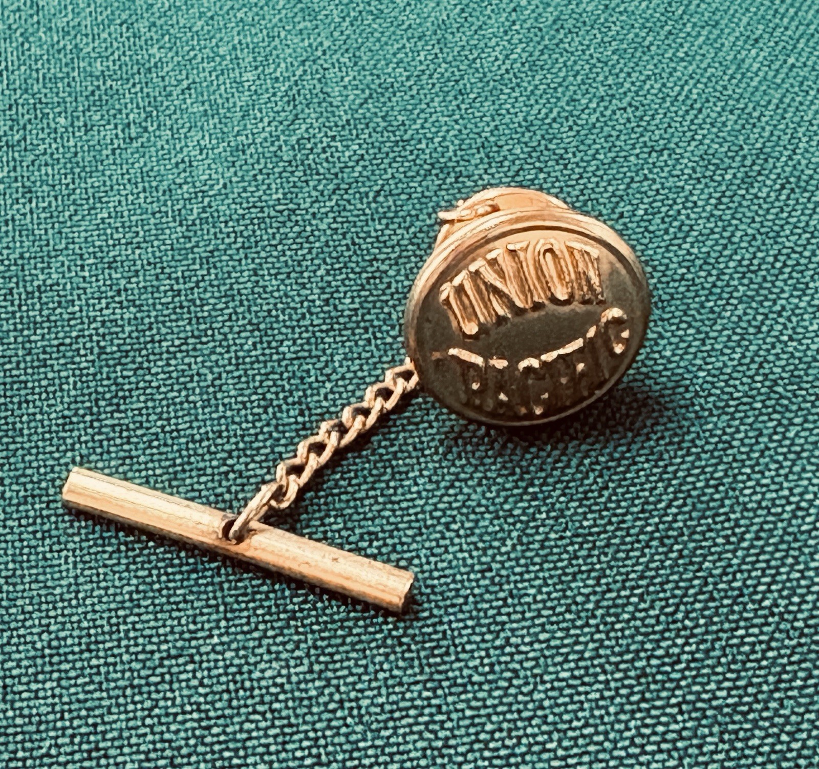 Vintage Rare Waterbury Union Pacific Railroad Cufflinks & Lapel Pin Old Stock