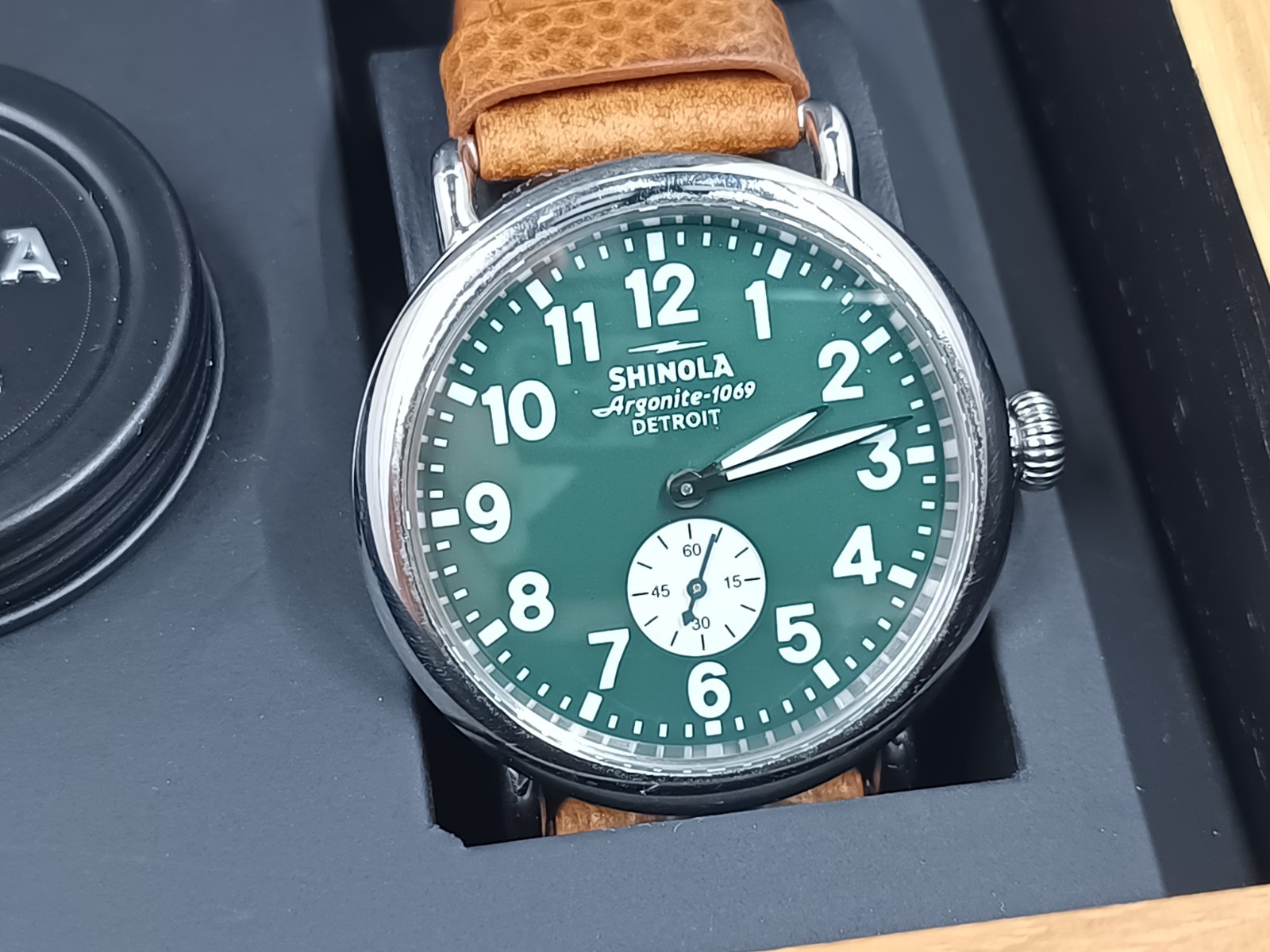 Shinola Argonite 1069 Detroit Green Dial Brown Leather Men’s Quartz Watch w/ Box