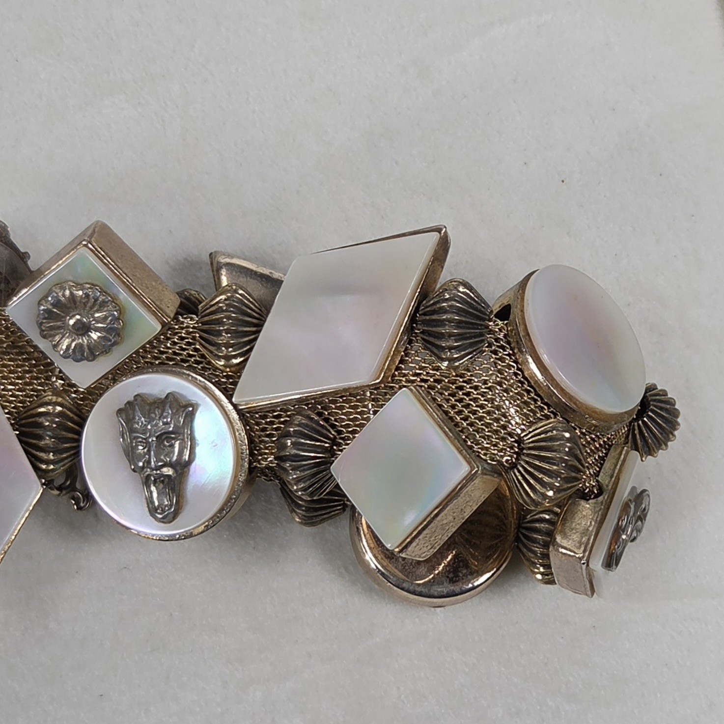 Vintage VICTORIAN ABALONE Goldtone MOTHER OF PEARL Charm Mesh BRACELET 7.5″L