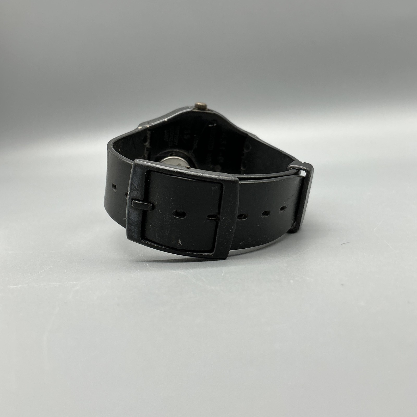 Swatch Lancelot Womens Watch 31mm Geometric Dial GB110 Plastic Swiss New Battery