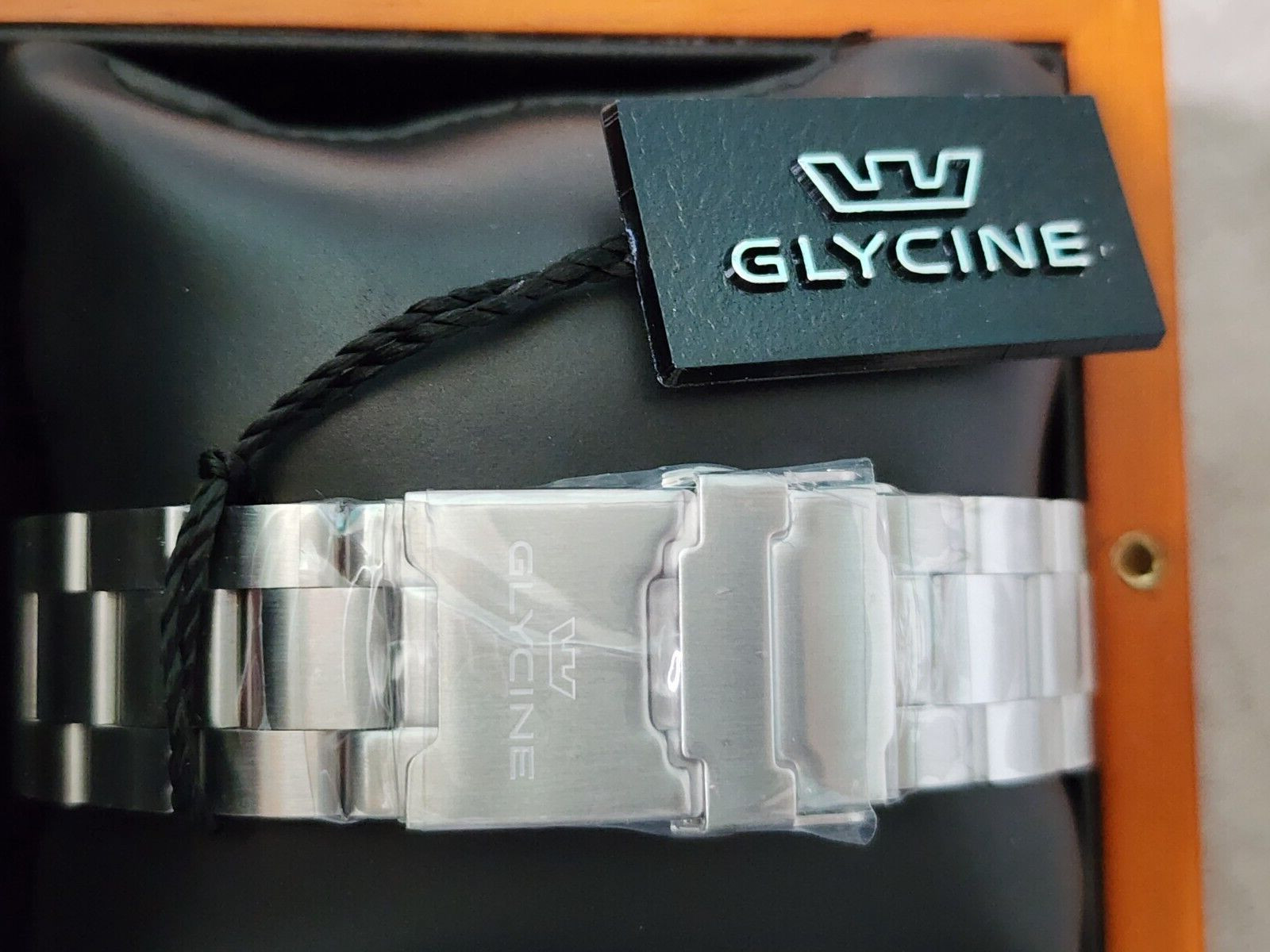 Glycine GL0171 42mm Automatic Combat Sub Stainless Steel Sapphire Golden Eye