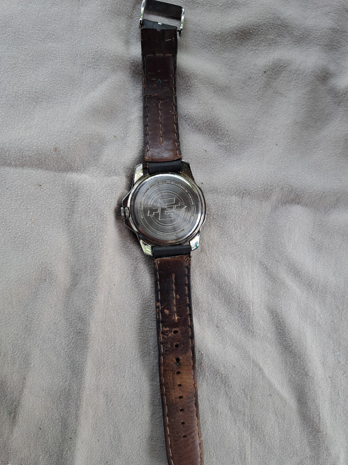 Timex Expedition Men’s Quartz Analog Watch White Dial Date 100m 38mm Leather
