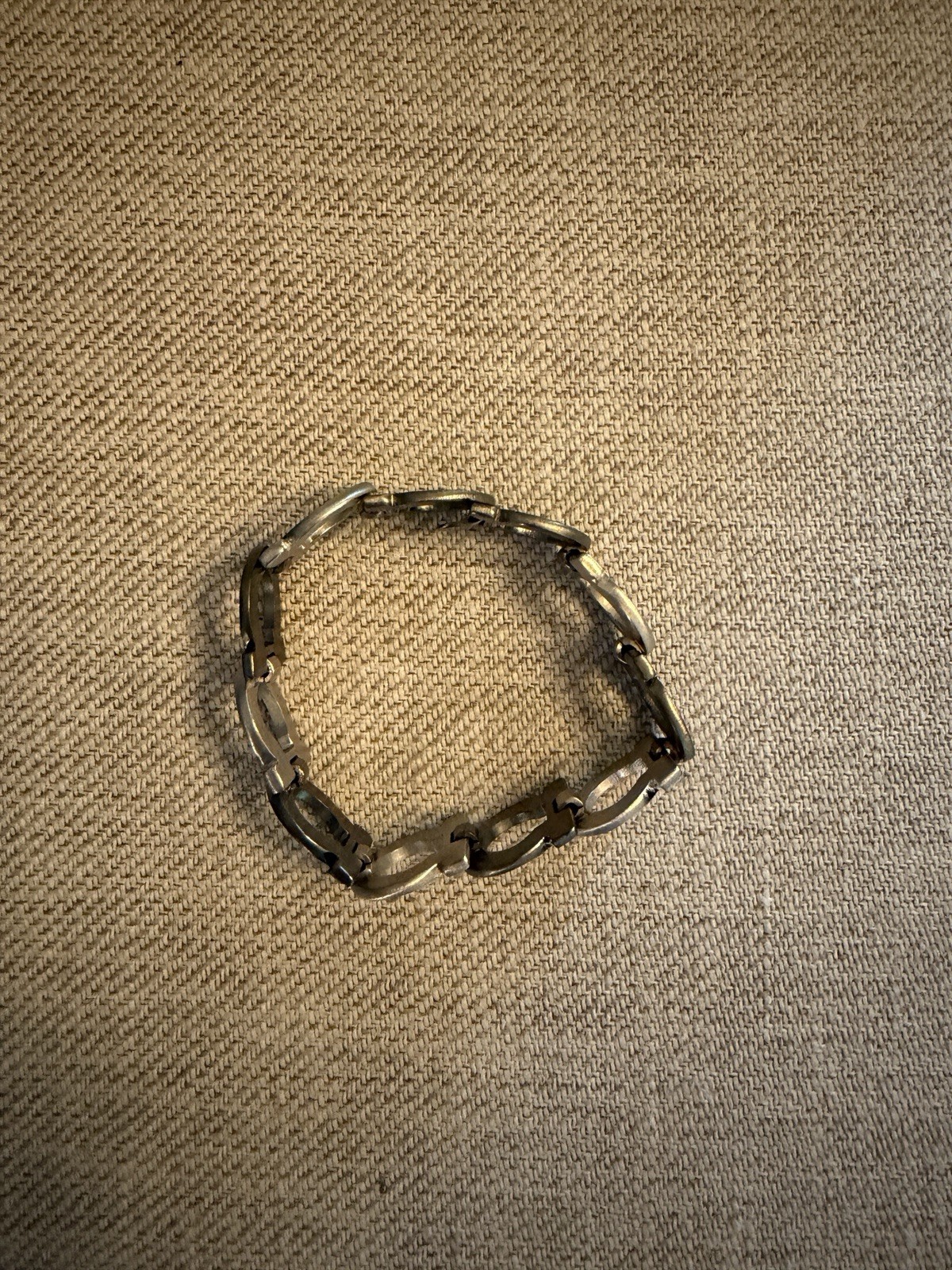Salvatore Ferragamo Signed Ruthenium Toned Gancini Link Women’s Link Bracelet 7”
